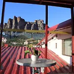 Kosta Famissi 4*