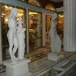 Kosta Famissi