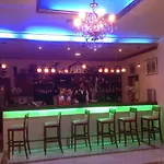 Kosta Famissi 4*
