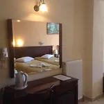 Hotel Kosta Famissi