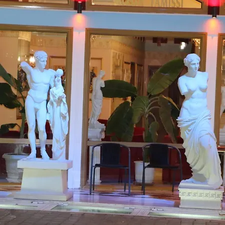 Hotel Kosta Famissi