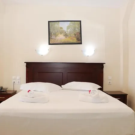 Hotel Kosta Famissi 4*