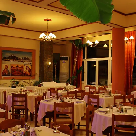 Ξενοδοχείο Kosta Famissi