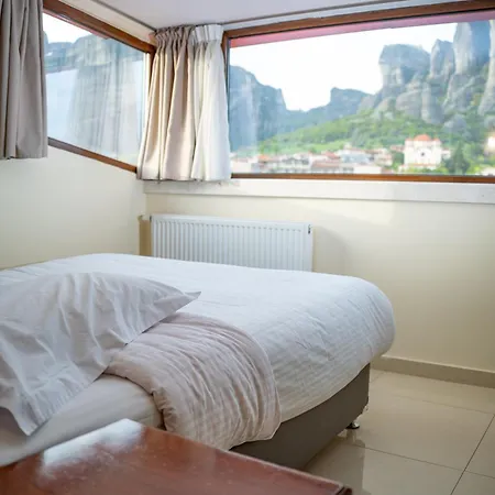Hotel Kosta Famissi 4*