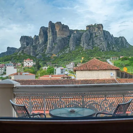 Kosta Famissi 4*
