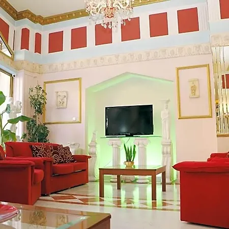 Kosta Famissi فندق 4*