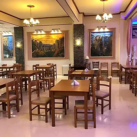 Kosta Famissi 4*