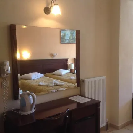 Hotel Kosta Famissi