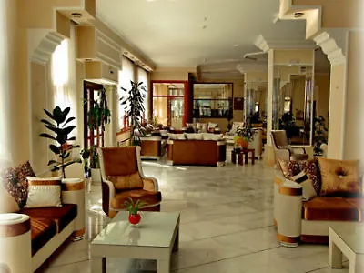 Hotel Kosta Famissi 4*