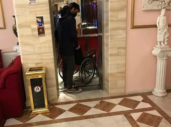 코스타 파미시 호텔