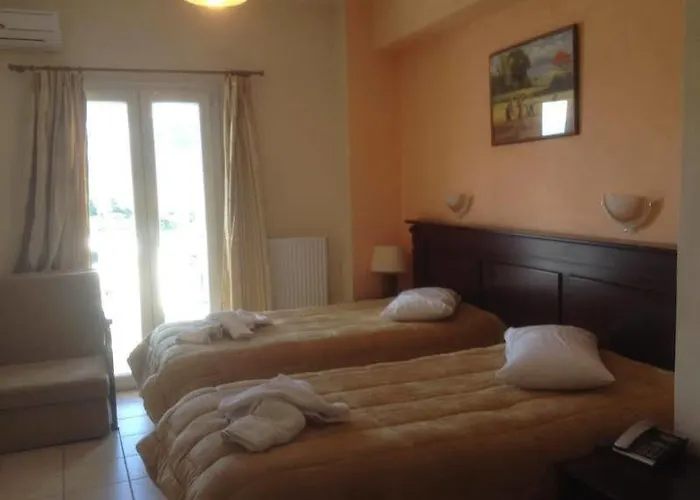 Kosta Famissi Hotel 4*